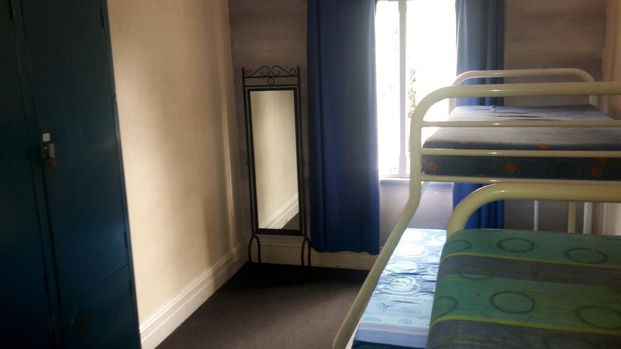 Pirates Backpackers Hostel ฟรีแมนเทิล ภายนอก รูปภาพ