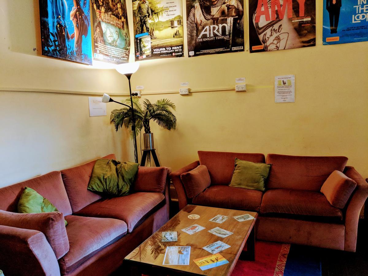 Pirates Backpackers Hostel ฟรีแมนเทิล ภายนอก รูปภาพ
